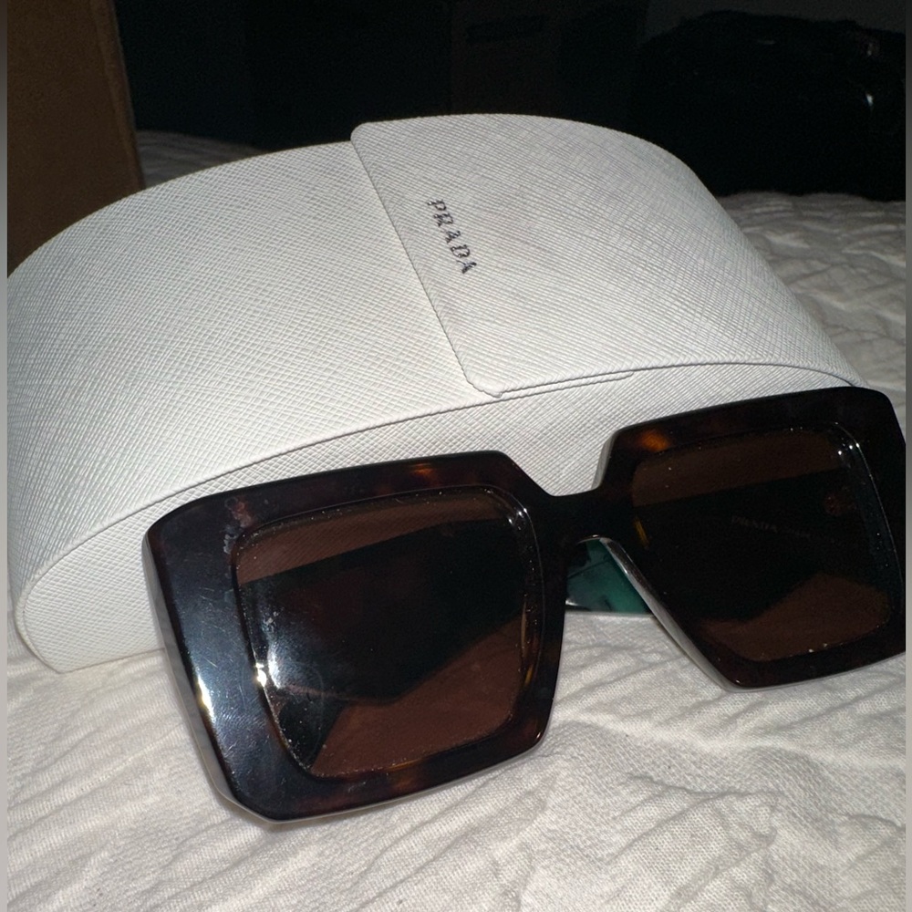 Prada Tortoise Shell/Turquoise Square Sunglasses - image 5